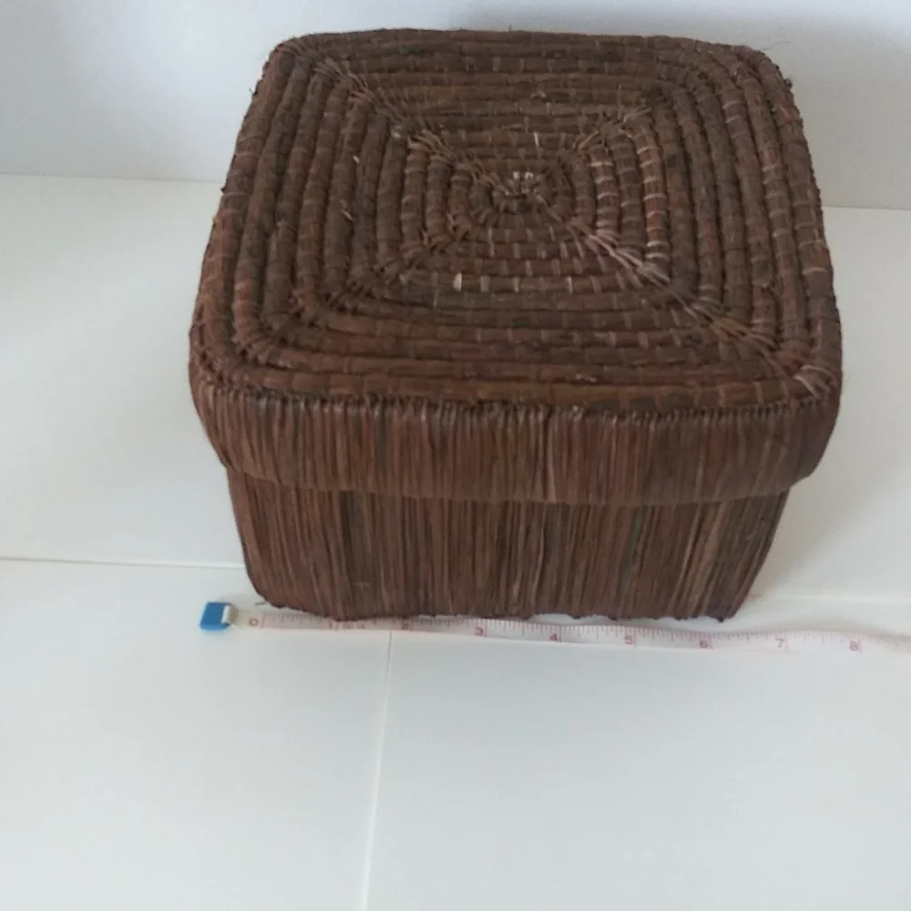 2 Straw Woven Square Cottagecore Boho Storage Boxes w/ lids